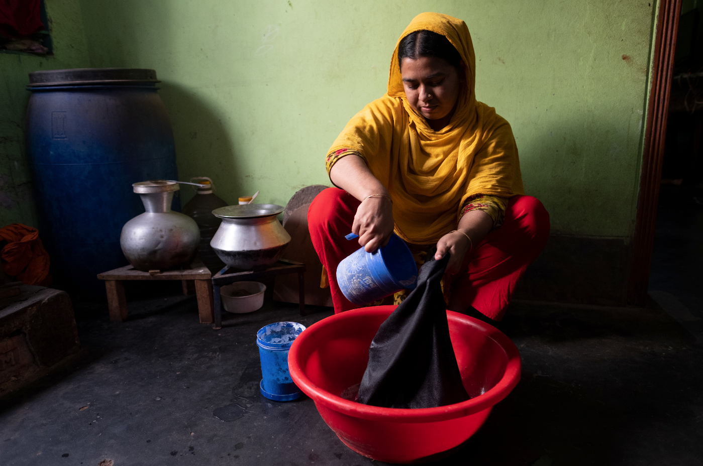 MHM Washing Bag in use in Bangladesh for zero waste mhm solutions